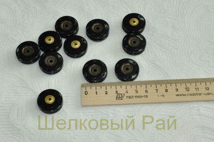 Кнопка пришивная круглая черная