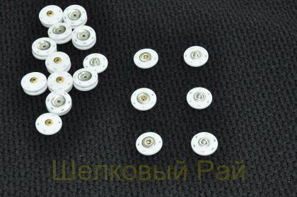 Кнопка пластиковая пришивная (цвет белый)