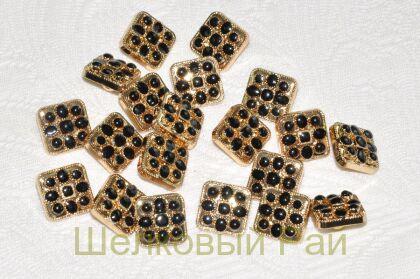 Пуговица квадратная черная (д-932)