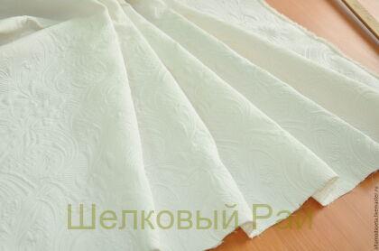 Матлассе жаккард Etro Цвет белый (молочный) в-207