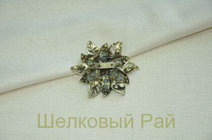 Брошь декоративная "Цветок" (цвет голубой)