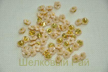 Пуговица блузочная "Цветок" (цвет бежевый)