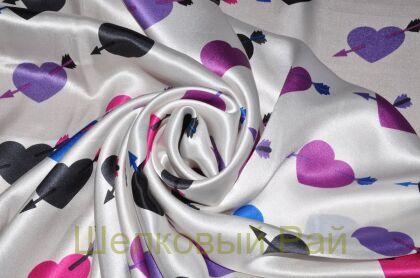Атласный шелк с сердцами "Moschino" (д-836)
