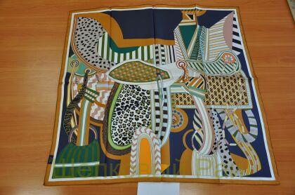 Платок оливковый двухсторонний 90*90 шелк-твил 100% (к-55)