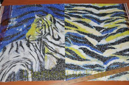 Ткань пайетки с тигром (панель) д-595
