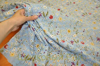 Шитье с цветами на голубом (к-09)