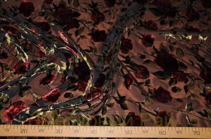 Бархат деворе с розами (д-666)