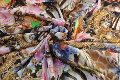 Шелковый креповый "Ferretti" б-243 (розовые розы)