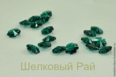 Пуговицы пришивные SWAROVSKI Цвет Изумрудный