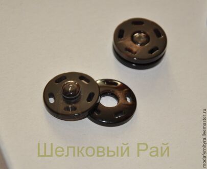 Кнопка пришивная коричнево - бежевая